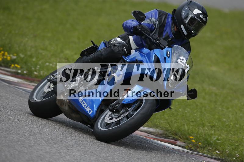 /Archiv-2024/29 12.06.2024 MOTO.CH Track Day ADR/Gruppe blau/21